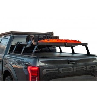 Kit de galerie de benne Slimline II pour un un Ford F150 avec Retrax XR 6.5' (2015-jusqu’à présent) - de Front Runner KRFF