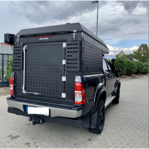 Canopy Camper Alu-Cab version AC20 comfort noir Toyota Hilux Revo double cabine 2016+ (kit de montage inclus)