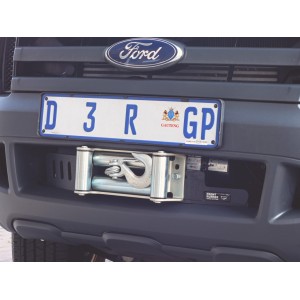 Platine de treuil pour un Ford Ranger T6 - Front Runner